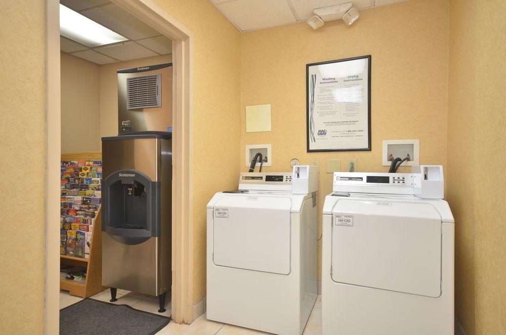 Holiday Inn Express Hotel & Suites Albuquerque Midtown By Ihg Zewnętrze zdjęcie
